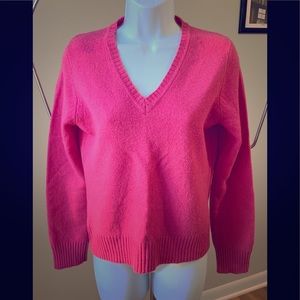 J. CREW - Medium pink lambs wool v-neck sweater